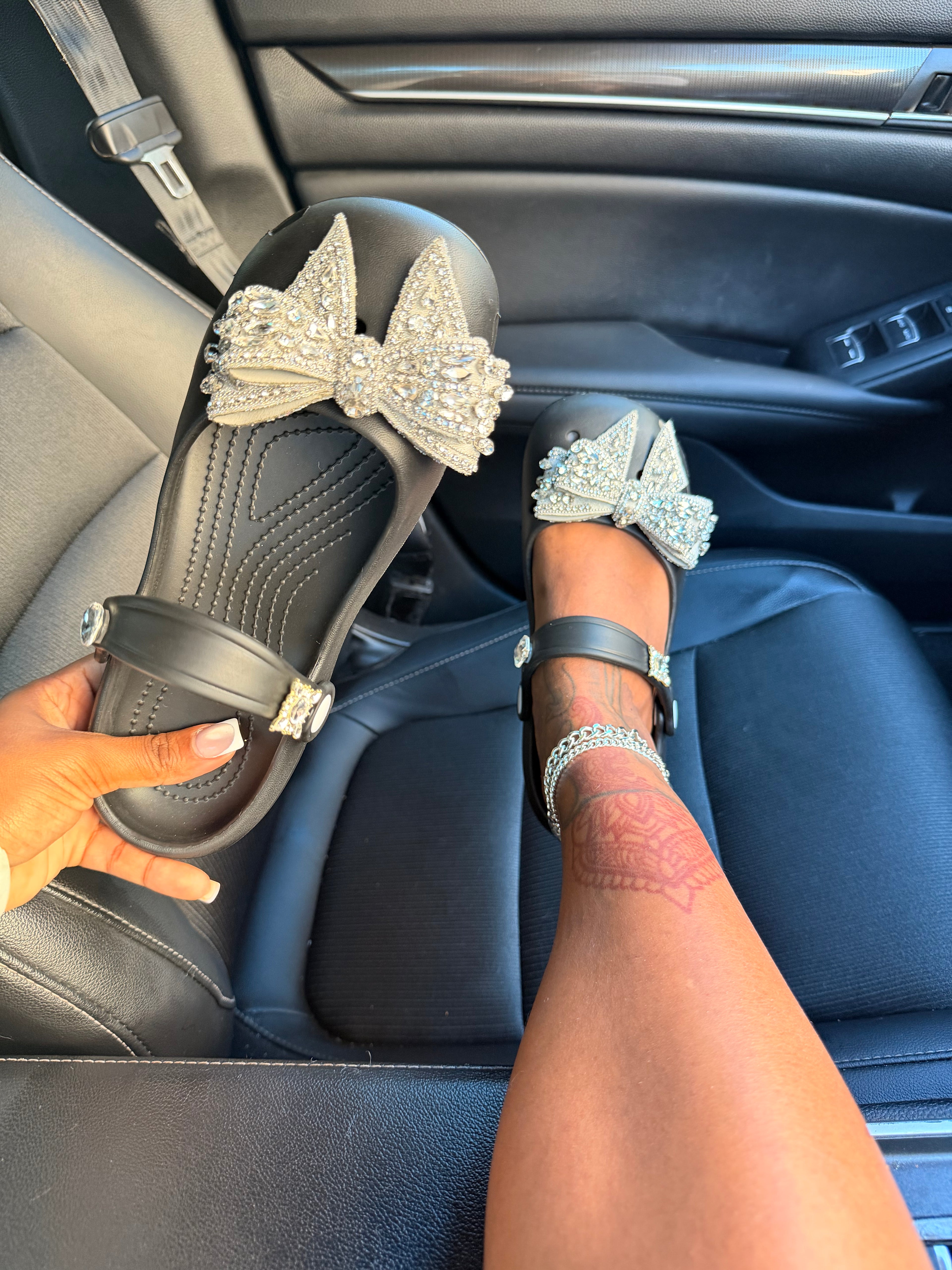 Black MaryJanes🍒